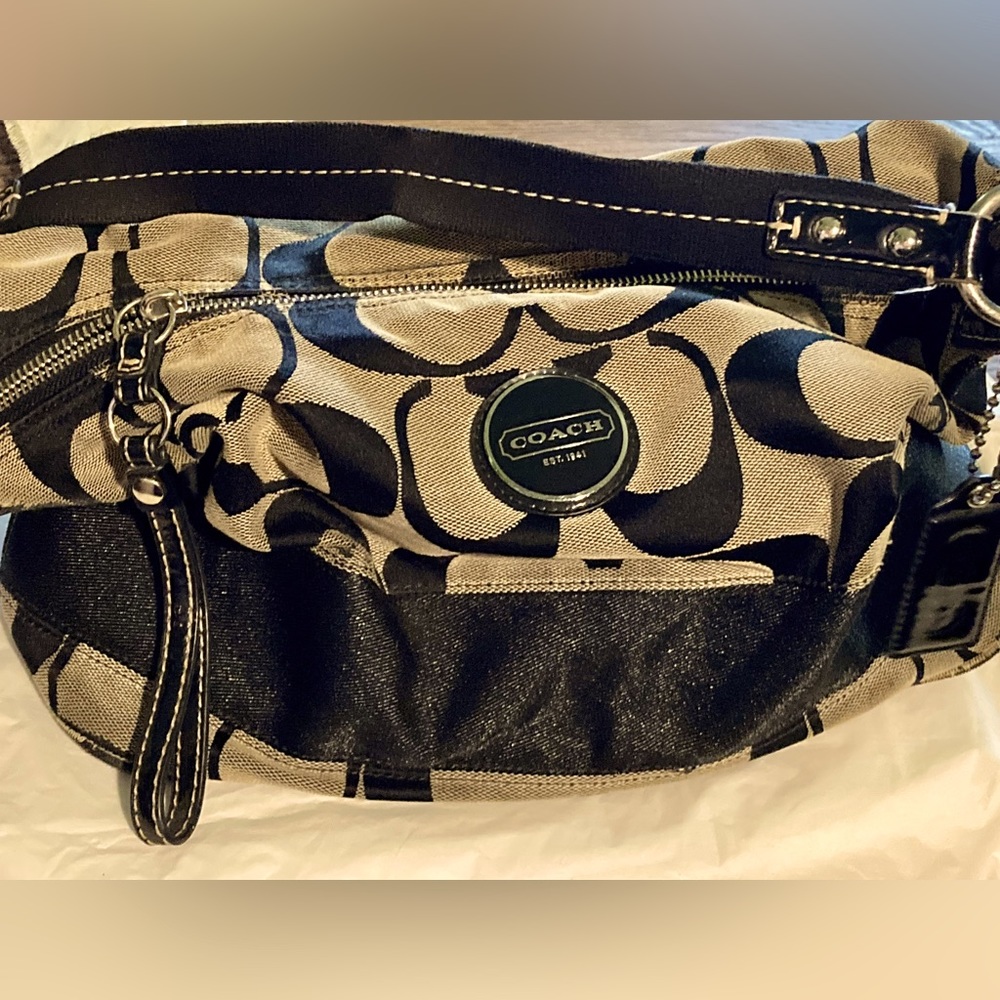 Coach Purse🐝